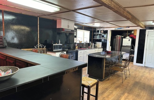 Venice Boat Rental | Sausalito South- Spacious, Comfortable, and Clean Houseboat