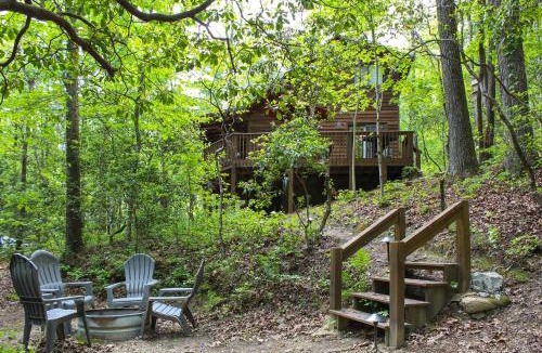 Sautee Nacoochee House | Sautee Nacoochee Mtn Paradise w/Spacious Deck!