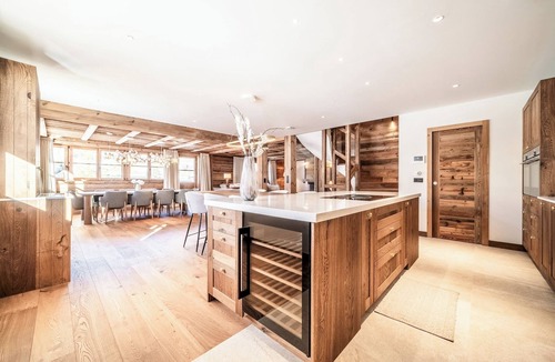Les Gets Ski Chalet | Savanna - Jacuzzi | Fireplace | Views | Les Gets