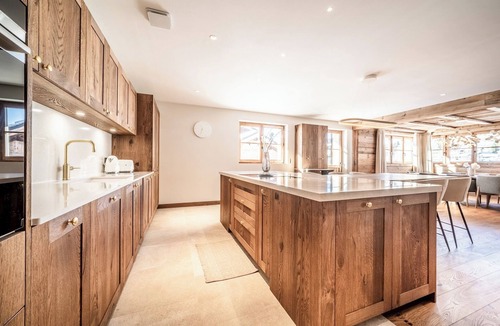 Les Gets Ski Chalet | Savanna - Jacuzzi | Fireplace | Views | Les Gets