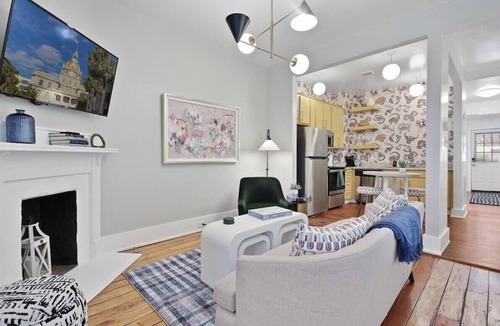 Midtown House | Savannah Home * Firepit * Dogs OK * Free Parking