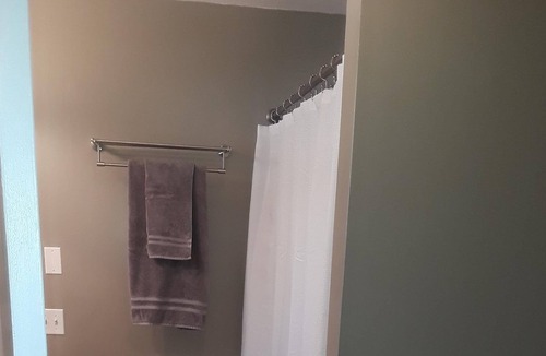 Intervale House | Save 15% off weekly rentals. Close to Storyland, walk to the Saco, make memories