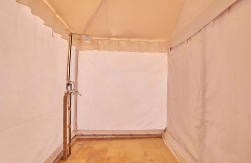 Kanoi Other | Savi Camps