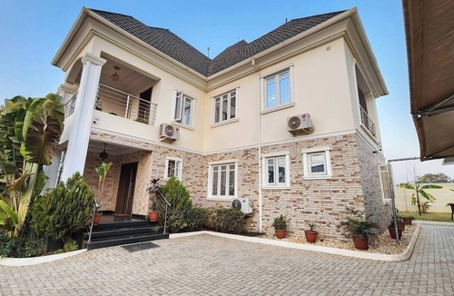Gwarinpa Estate Apartment | Savik Apartment