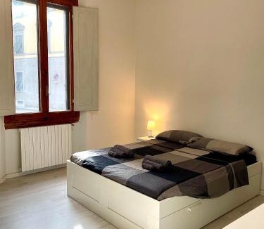 Santa Maria Novella Apartment | Savoia Apartment