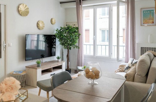 Quartier Vieux Marche-Cathedrale Apartment | Savonnerie Cathédrale : 2 suites avec ascenseur proche Cathédrale !