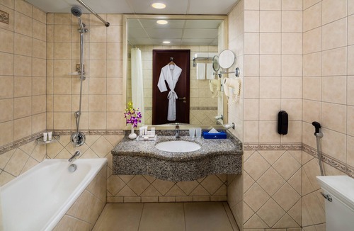 Al Mankhool Hotel | Savoy Crest Hotel Apartments