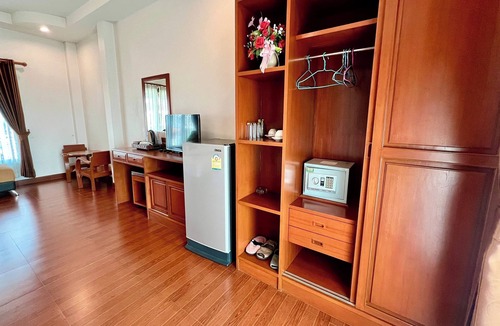 Nai Wiang Hotel | Sawadeelanna Hotel