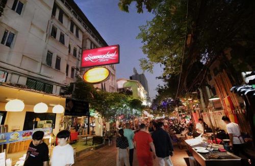 Chana Songkhram Hotel | Sawasdee House