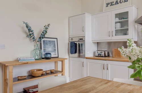 Bonnington Apartment | Saxe Coburg Place [325] is a Elegant Georgian hideaway in the heart of New Town