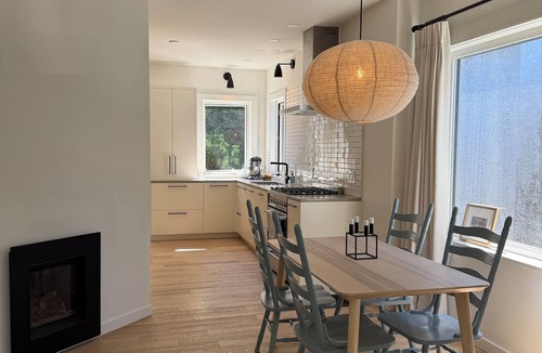 Riley Park House | Scandi-Chic East Vancouver Home | Bright, Quiet, Clean 10-minutes from downtown