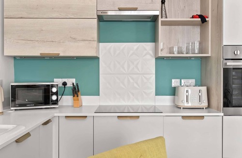 Maenporth Apartment | Scandi Style Apartment in Central Falmouth
