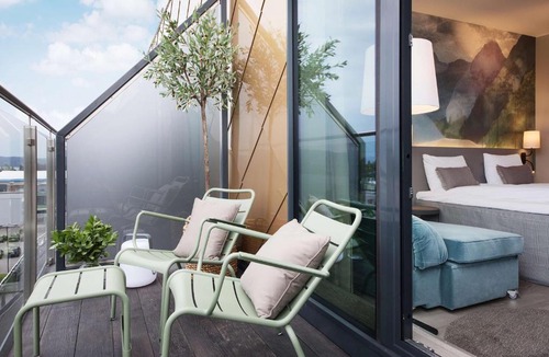 Blomsterdalen Hotel | Scandic Flesland Airport