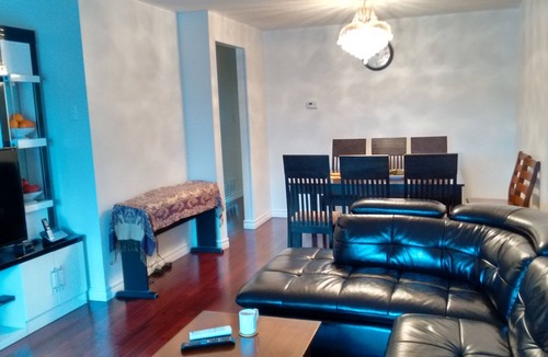 L'Amoreaux House | Scarborough Short Term House