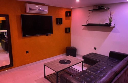 Republique - Tolstoi Apartment | Scarface in the heart of downtown Villeurbanne