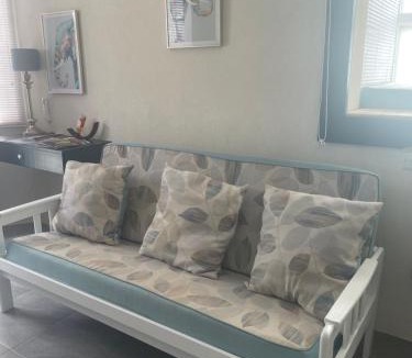 Haggatt Hall Apartment | Scarlett Studios 2-US EMBASSY & America Uni 7 Mins Drive- Lloyd Erskine Centre & Ross Uni 5 Mins Drive - Holidays-The 1 Night Resv Inc AIRPORT & EMBASSY Round Trip Choose Second Option To Include Breakfast-Choose Option 2 Min 3 Nights For Car With Accom