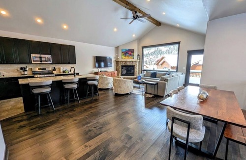 Keystone House | Scenic Keystone Retreat | Private Hot Tub