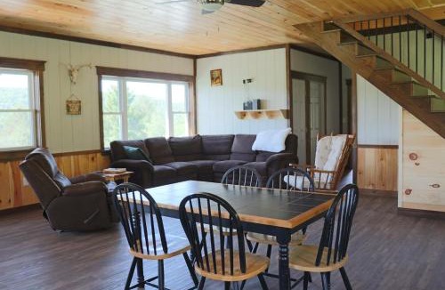 Beaver Dams House | Scenic Mountain Lodge