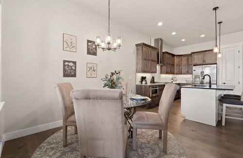Loveland House | Scenic Mountain Retreat – Golf, Pickleball, Relax
