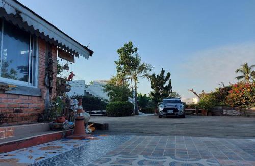 Kamphaeng Phet Resort | Scenic Riverside Resort