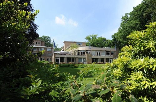 Berg en Dal Apartment | Scenic Room Near Nijmegen Perfect for Family Adventures! Indoor Pool, Parking!