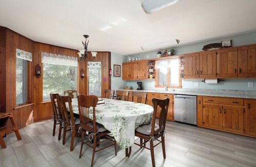 Georgetown House | Scenic Stillwater Retreat in rural KY Horse Country, WiFi/AC, Fishing/Canoeing