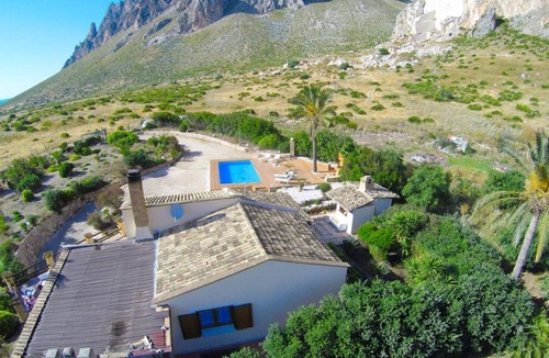 Custonaci Villa | Scent Nature's embrace - Nature's embrace