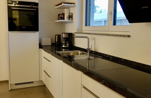 Kressbronn Apartment | Schöne 2 Zimmer Ferienwohnung mit 70 m² in Kressbronn in Guter Lage