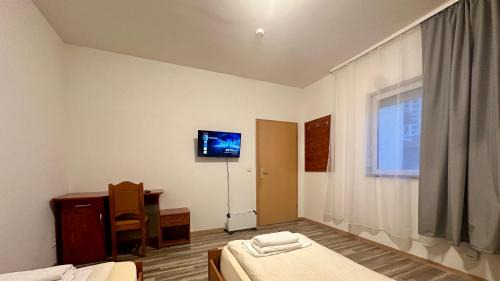 Sudstadt Apartment | Schöne Hostel mit eigene Parking Netflix YouTube