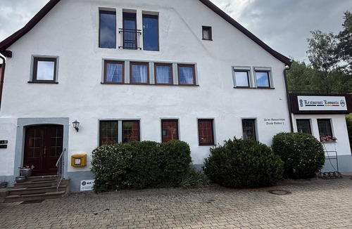 Steinsfeld Apartment | Schönes Doppelzimmer mit Balkon