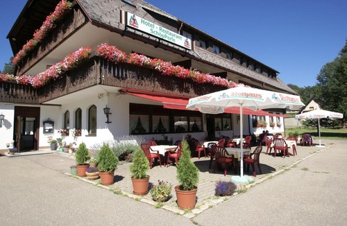 Haeusern Hotel | SchöpPerle