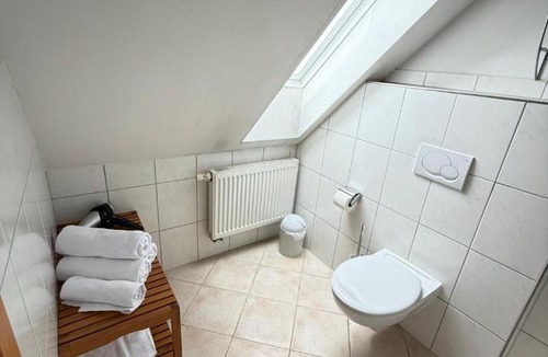 Ostfildern Apartment | Scharnhaeusle - Guest Room in Ostfildern
