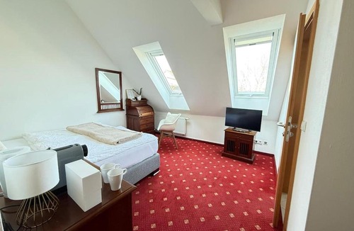 Ostfildern Apartment | Scharnhaeusle - Guest Room in Ostfildern