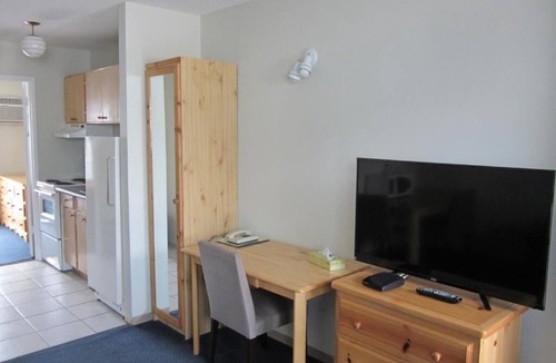 Vernon Hotel | Schell Motel