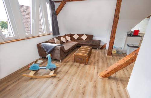 Michelfeld Apartment | Schicke, Neue Wohnung Direkt am Kloster