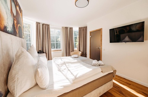 Brilon Hostel | Schlosshotel Brilon-Wald