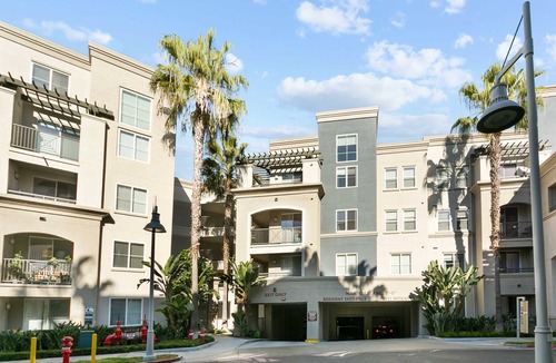 Airport Area House | Scholar's Resident #17