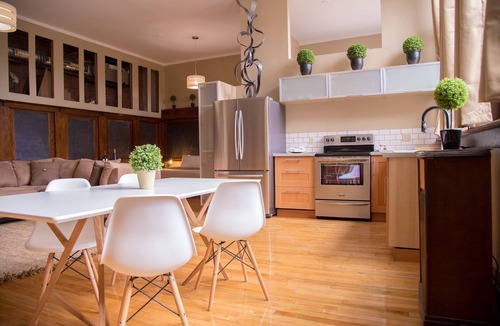 Neighborhood of the Arts Hotel | School 31 Lofts at Colors Studios