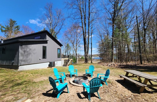 Walkerville Cabin | School Section Lake View 3-Bedroom Walkerville
