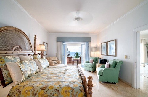 Speightstown Condo | Schooner Bay 305 Penthouse by Fantasia Villas