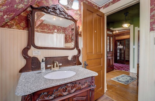 Concordia Bed & Breakfast | Schuster Mansion Bed & Breakfast