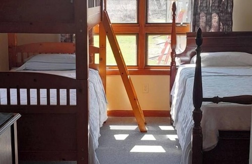 Omro Resort | Schuster's Fox River Resort on the Fox River - Walleye Retreat