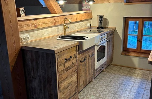 Oberotterbach Apartment | Schustermühle Vacation Rental - Apartment, Shower, Toilet, Living/Sleeping Area