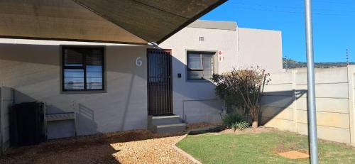 Paarl Apartment | Schutterend