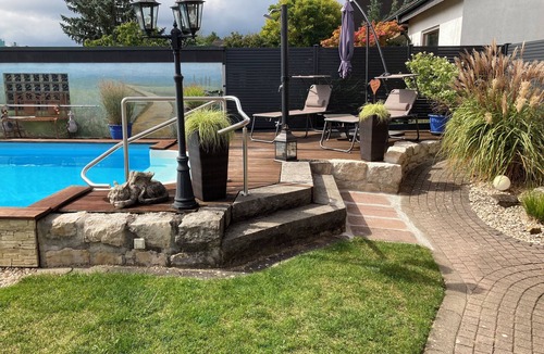 Sersheim Apartment | Schwarz vacation apartment Very quietly located accommodation in natural surroundings