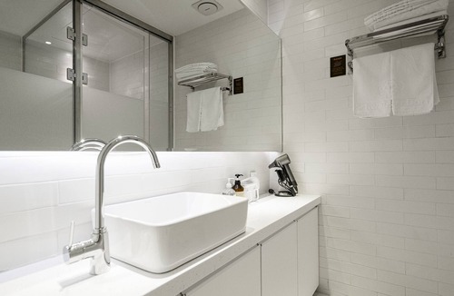 Cheonan Hotel | Schweizer Dorf Hotel