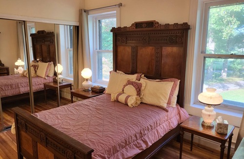 Frederick House | Scientist's Suite in the Manor House!