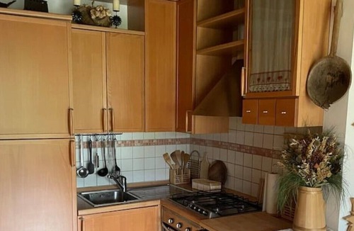 Kastelruth House | SciliarGuestHouse-two-story private parking lot