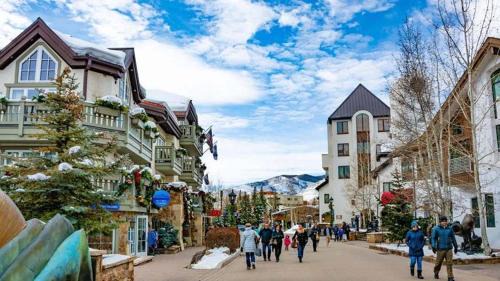 Vail Apartment | Scorpio Condo with Vail Mountain View