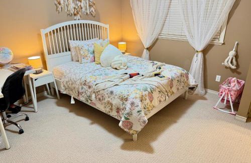 Willoughby House | Scorpio House Langley- ROOM 3